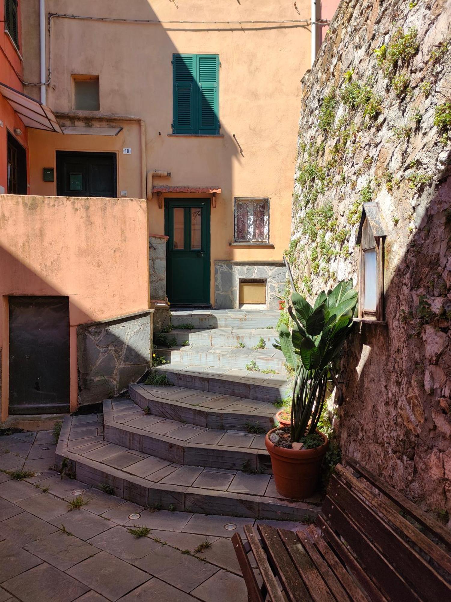Camera Tra Le Cinque Terre, Camogli E Portofino. Vista Valle E Scorcio Mare All'Orizzonte Castiglione Chiavarese Kültér fotó