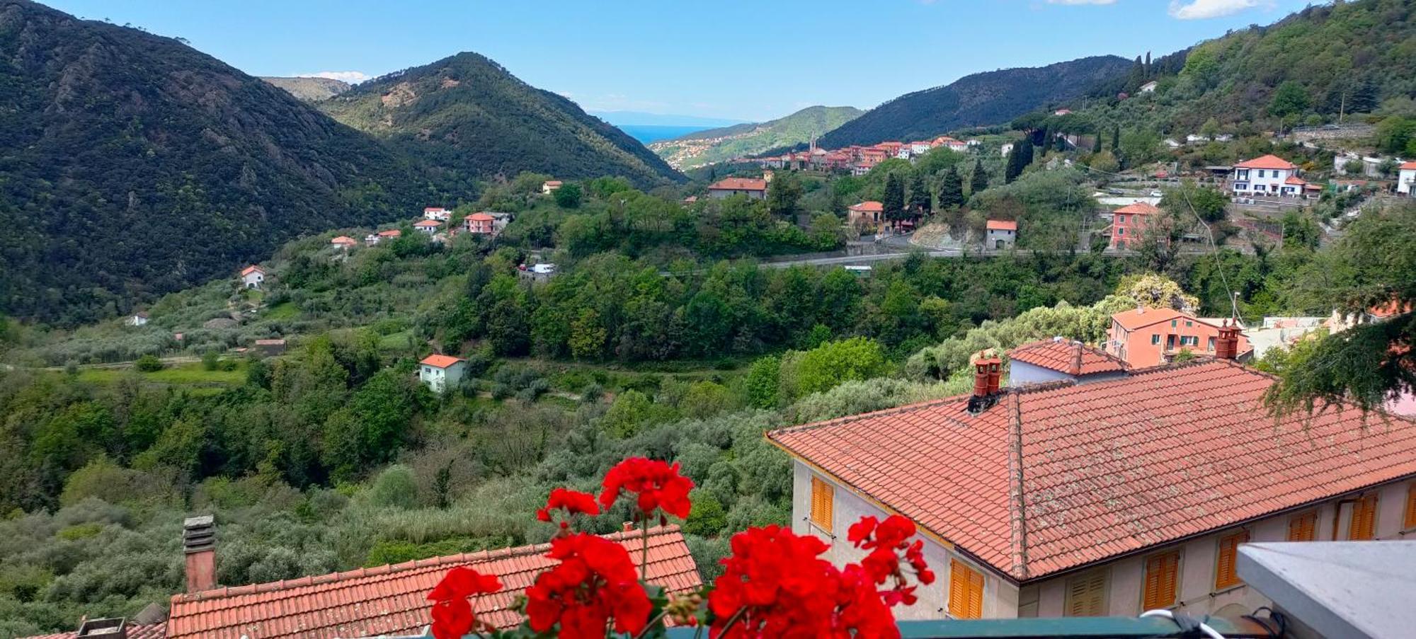 Camera Tra Le Cinque Terre, Camogli E Portofino. Vista Valle E Scorcio Mare All'Orizzonte Castiglione Chiavarese Kültér fotó