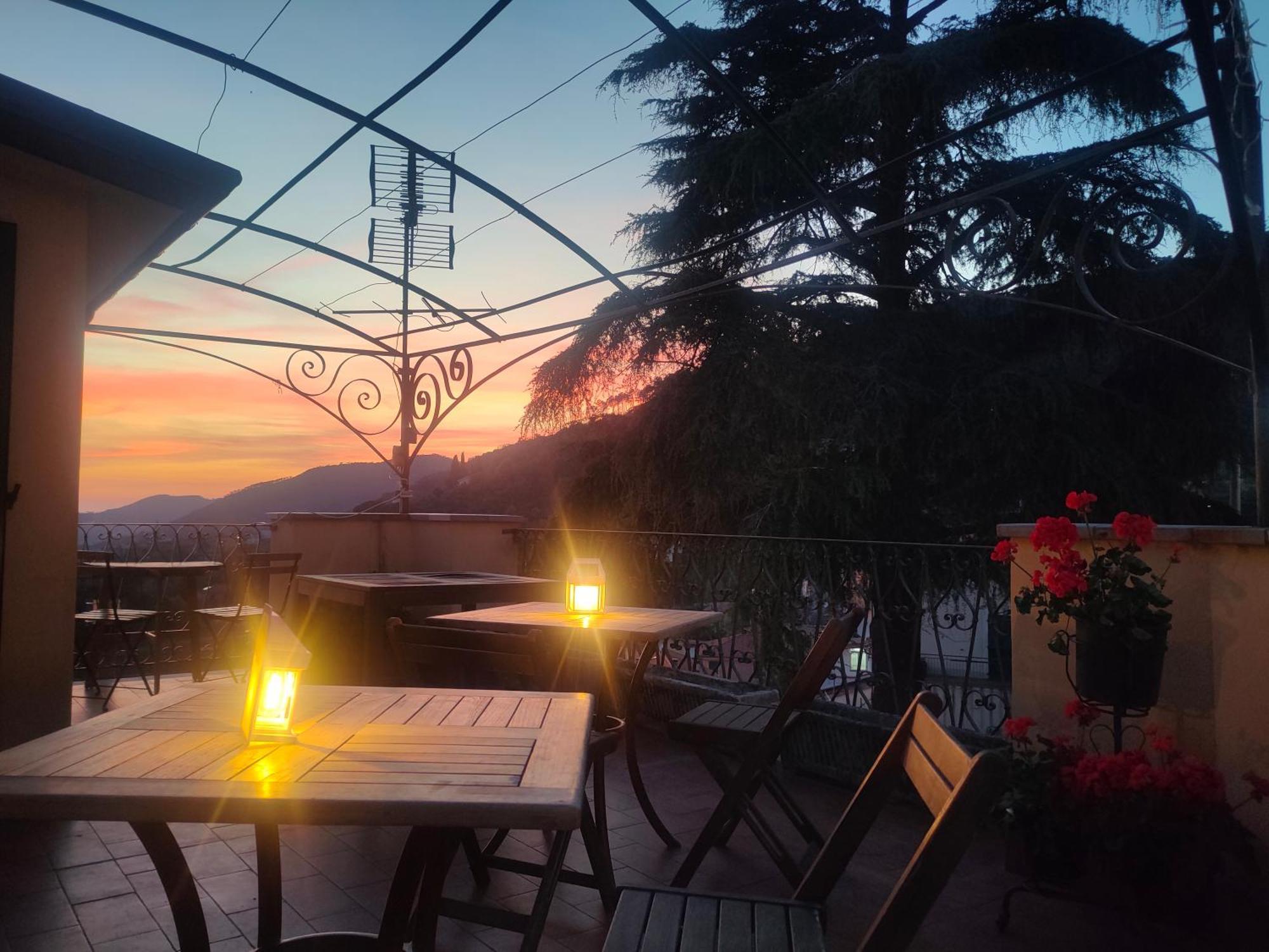 Camera Tra Le Cinque Terre, Camogli E Portofino. Vista Valle E Scorcio Mare All'Orizzonte Castiglione Chiavarese Kültér fotó