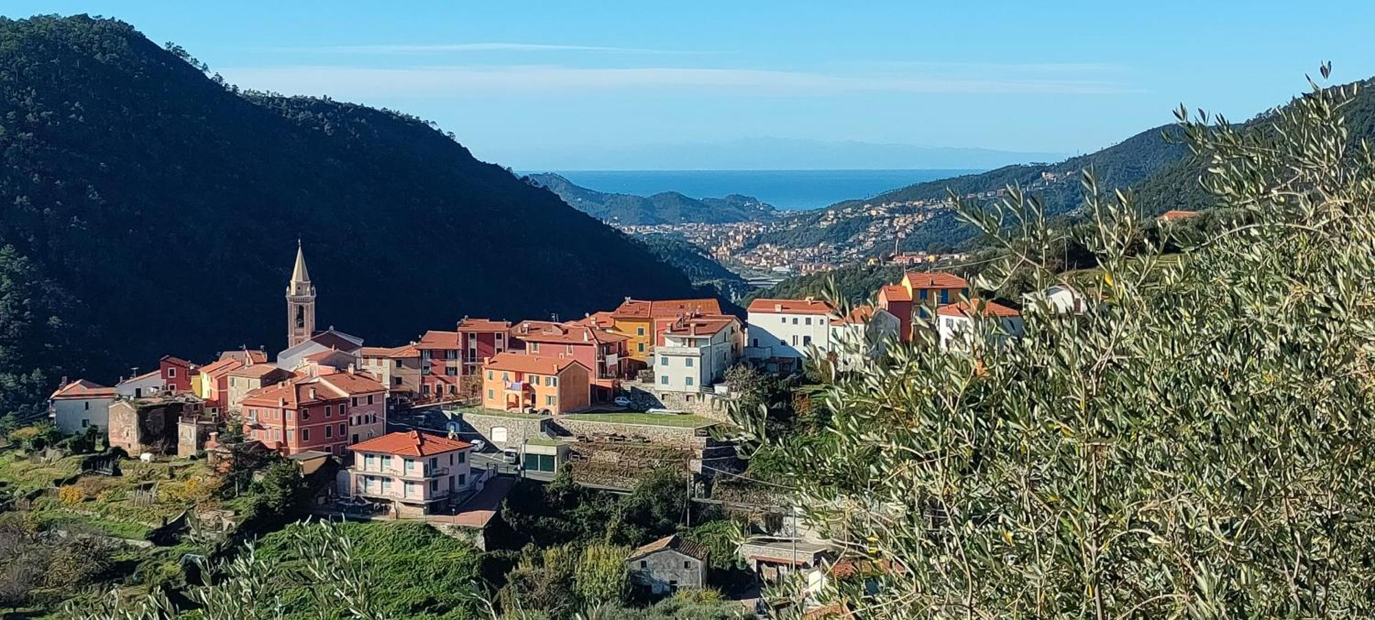 Camera Tra Le Cinque Terre, Camogli E Portofino. Vista Valle E Scorcio Mare All'Orizzonte Castiglione Chiavarese Kültér fotó